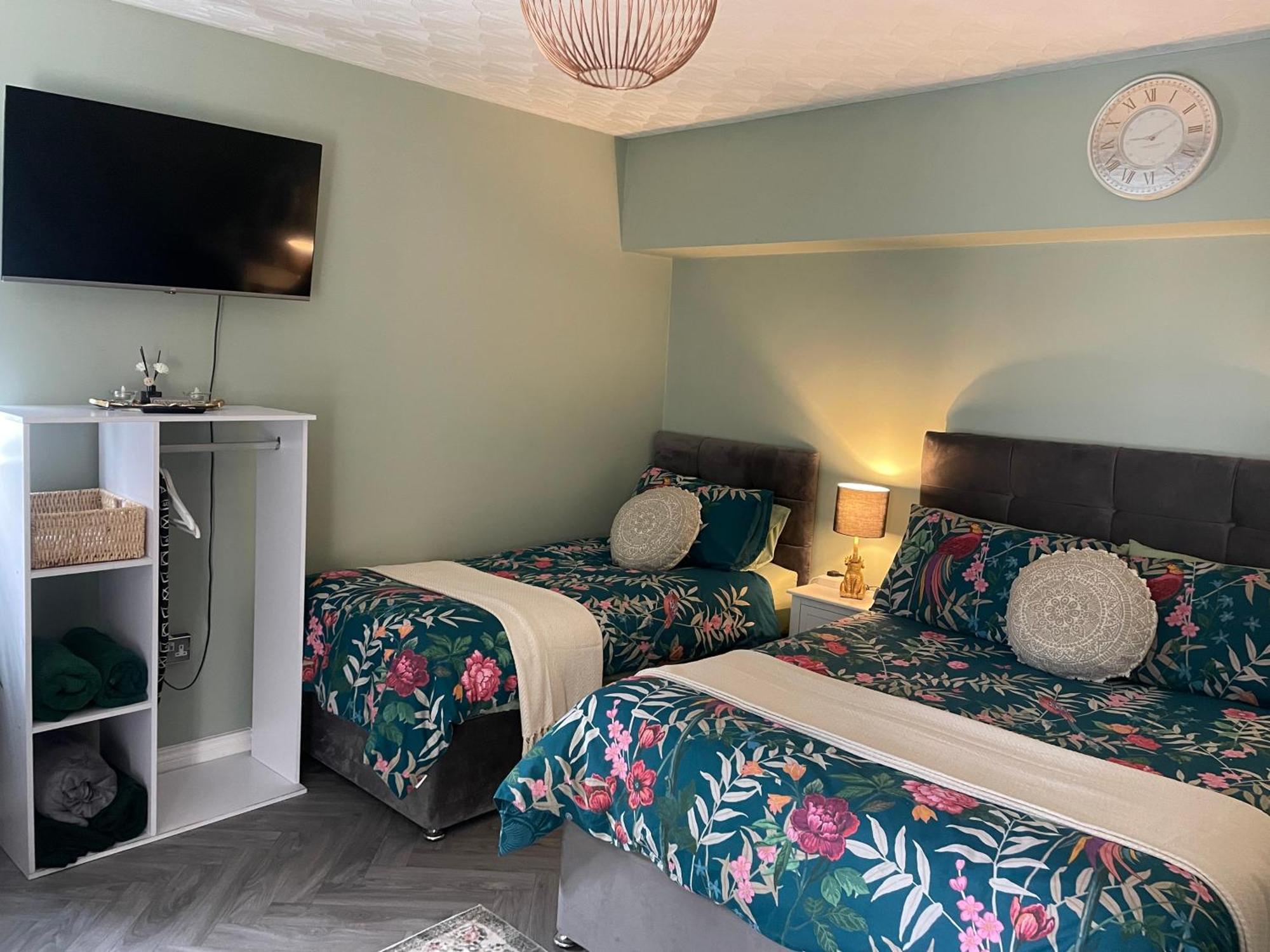 The Rose Garden Room - Self Contained Studio Ballycastle Buitenkant foto